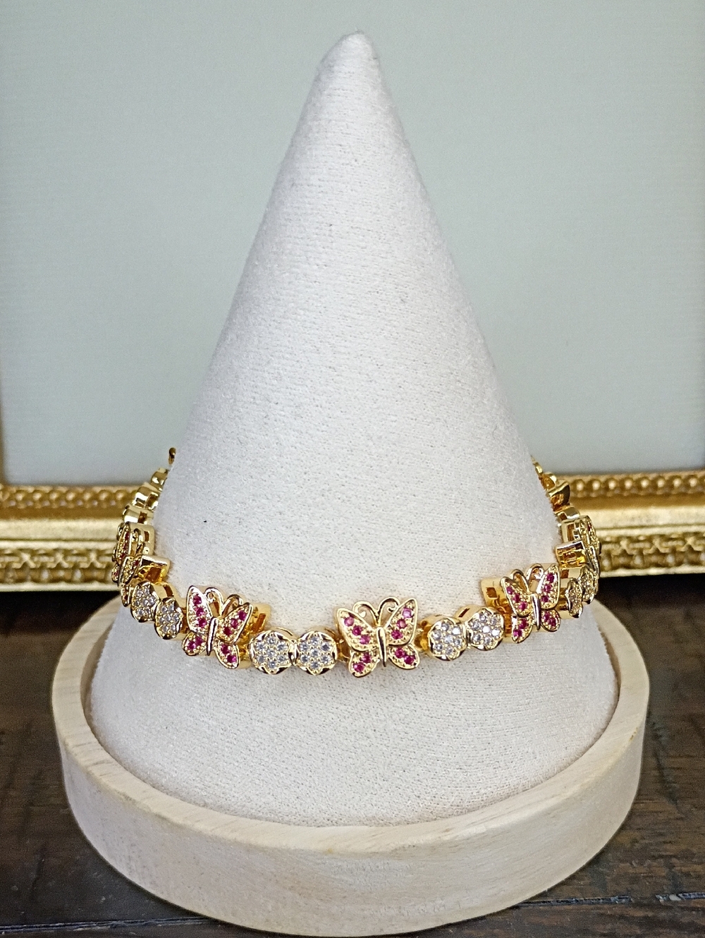 New Butterfly Link Gold Tone Bracelet with Pink Accents 🚨